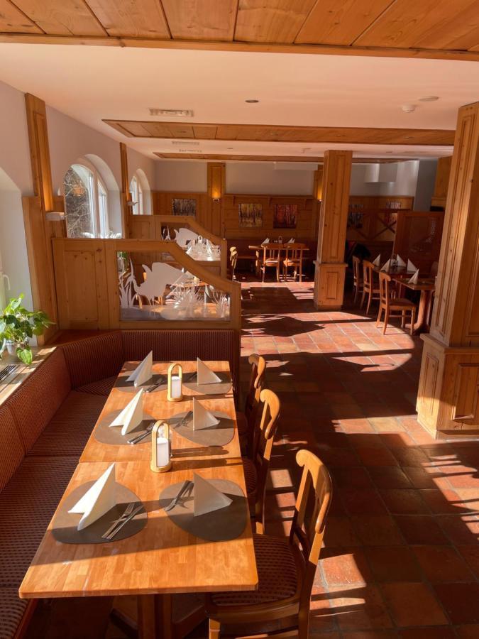 Hotel Am Rugard Bergen Auf Rugen Esterno foto